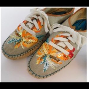 NINE WEST Natural Guinup Espadrille Sneakers Lace-Up Sequins Beaded. Size 9